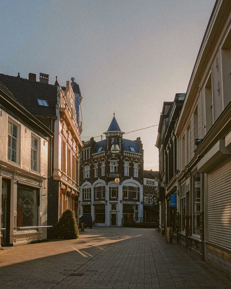 Tilburg 768x960